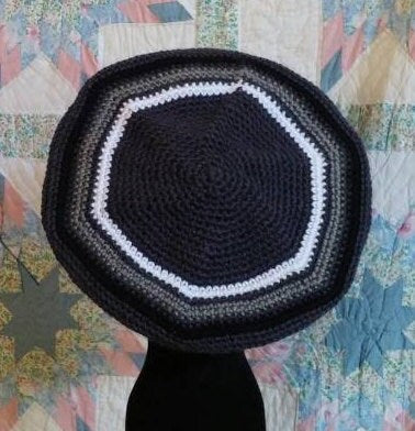 Men's Crocheted Tam - Smokey Grey, white and grey - Camp Hat - Tam O'Shanter, Irish and Scottish, Civil War, fatigue cap