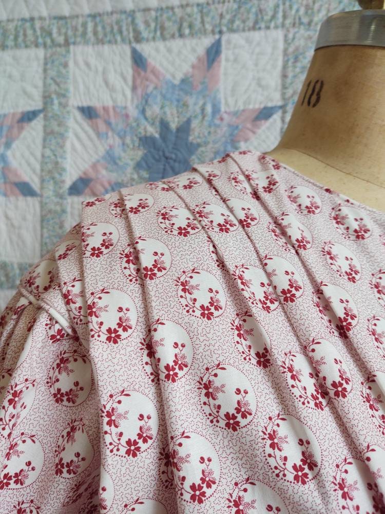 BASIC Civil War Era Dress / Day Wrapper in Calico Print, camp, work or day dress, Victorian, Pioneer, Historical, 19th Century