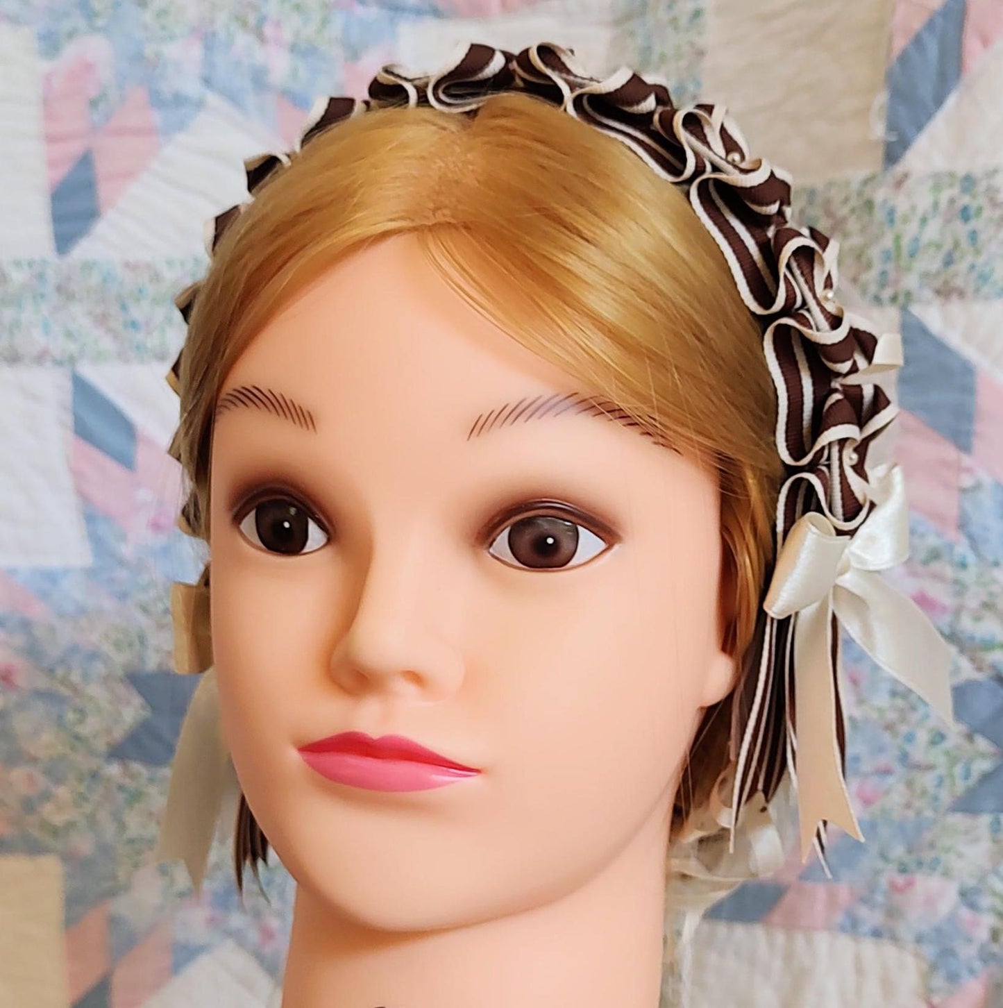 ribbon hairnet from the front view