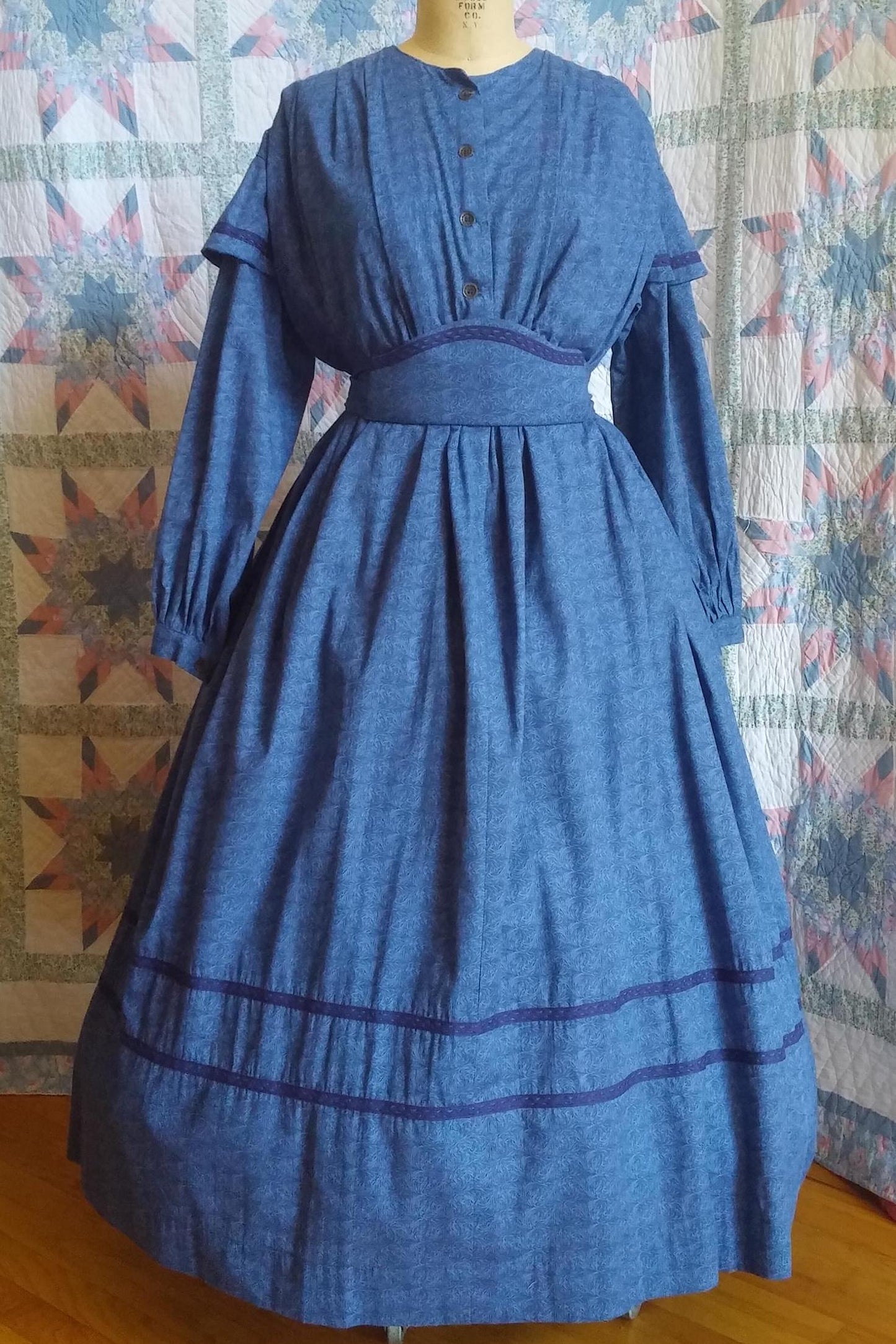 Trimmed Civil War Era Dress / Day Wrapper in Calico Print, camp, work or day dress, Victorian, Pioneer, Historical, 19th Century