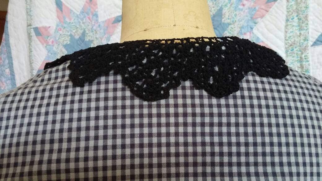 Handmade Crocheted Black Pointed Collar