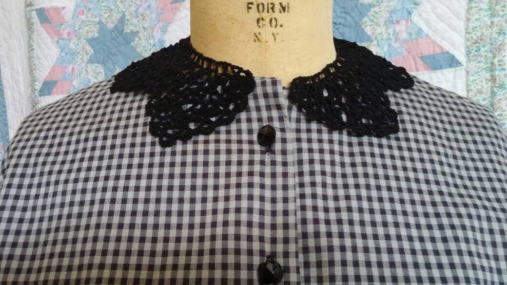 Handmade Crocheted Black Pointed Collar