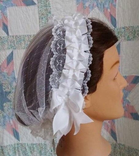 WHITE WHITE WHITE Ribboned Lacy Daycap