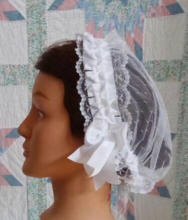 WHITE WHITE WHITE Ribboned Lacy Daycap