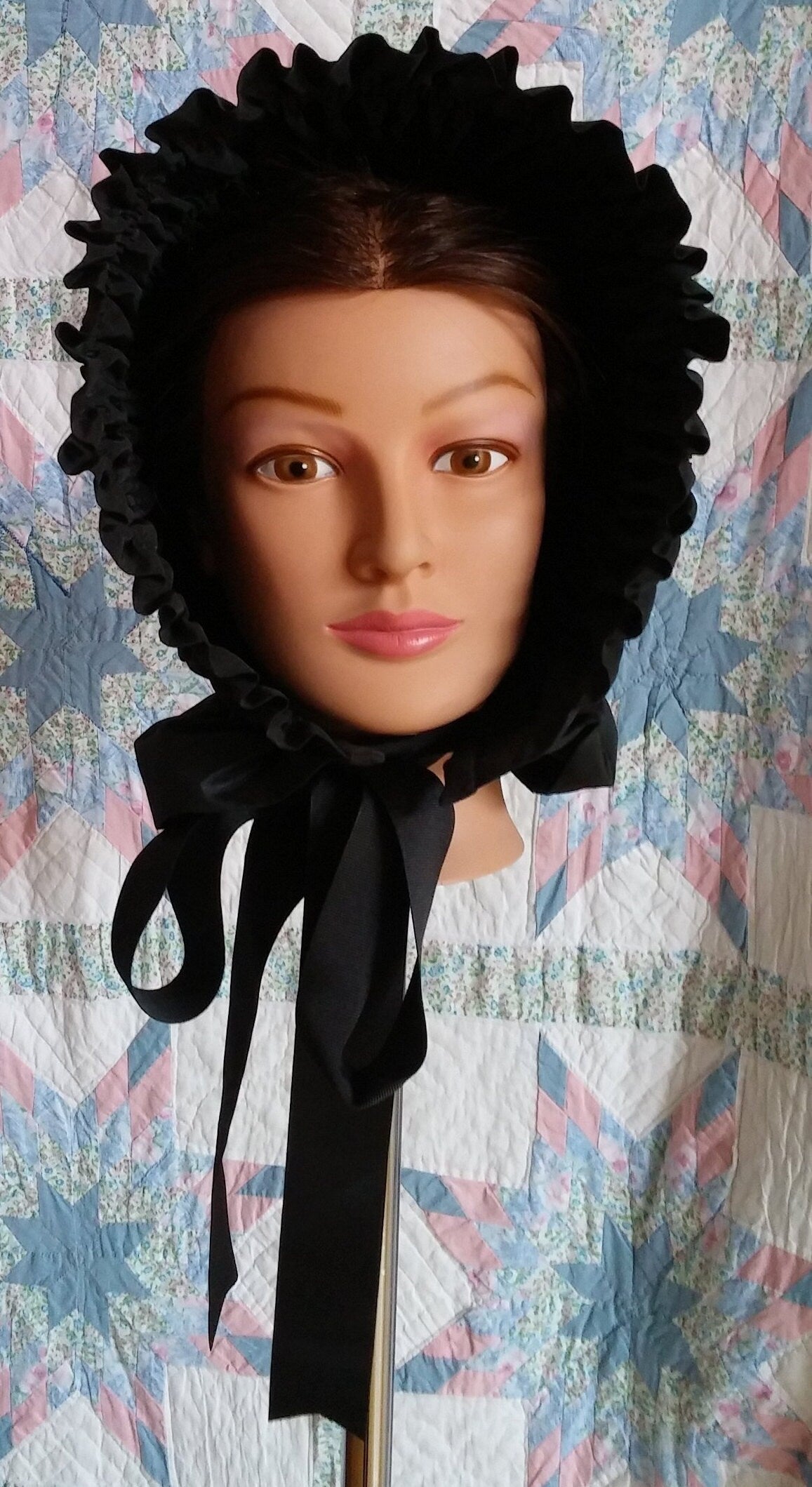 Mourning Bonnet - Drawn Bonnet
