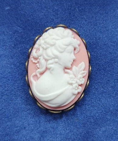 Pair of Pink Cameo on Bronze Filigree Hair Combs, 19th Century Hair Accessory, Victorian, Prom, Evening, Prom, Bridal