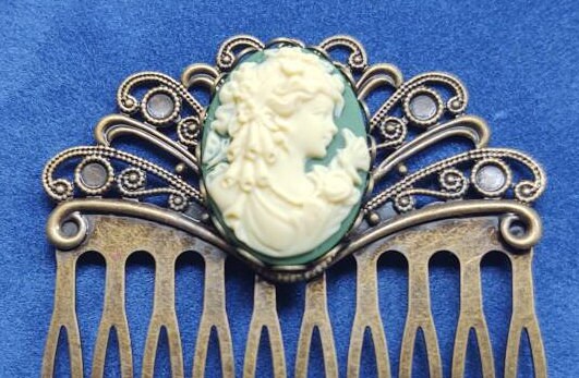Pair of Green Cameo with Bronze Filigree Hair Combs, 19th Century Hair Accessory, Victorian, Prom, Evening, Prom, Bridal