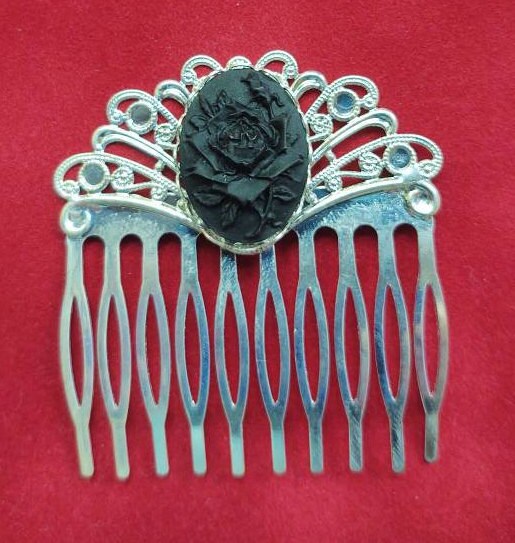 Pair of Black Rose Cameo on Silver Filigree Hair Combs, 19th Century Hair Accessory, Victorian, Prom, Evening, Prom, Bridal