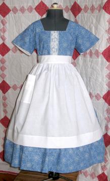 (Blue and white floral with a white apron)