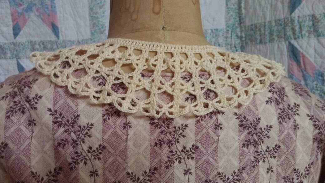 Handmade Crocheted Cream Cotton Collar