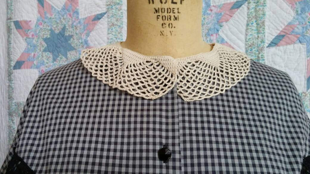 Handmade Crocheted Cream Cotton Collar