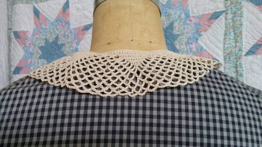 Handmade Crocheted Cream Cotton Collar