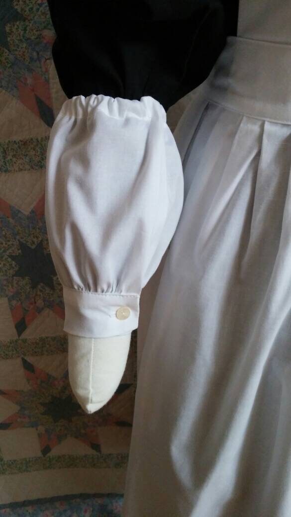 Civil War Nurse Accessory Set - Apron, Sleeve Protectors and Cotton collar with Optional Cap