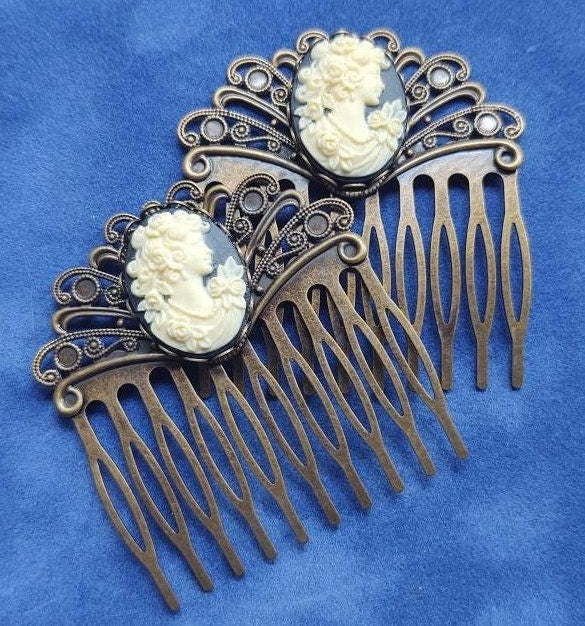 Pair of Black Cameo on Bronze-toned Filigree Hair Combs, 19th Century Hair Accessory, Victorian, Prom, Evening, Prom, Bridal