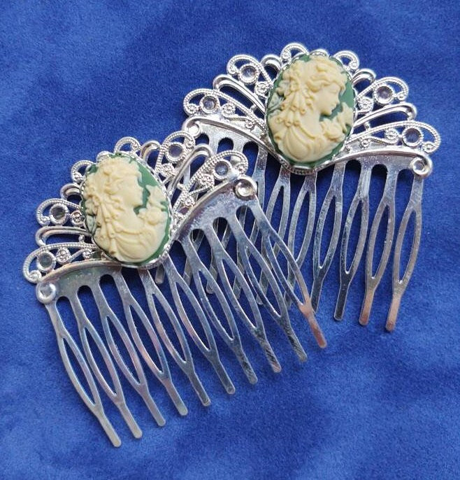 Pair of Green Cameo on Silver Filigree Hair Combs, 19th Century Hair Accessory, Victorian, Prom, Evening, Prom, Bridal